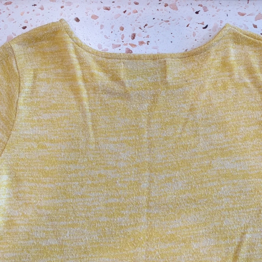 Old Navy | Golden Yellow Pullover Lightweight Sweater Long Sleeves | L